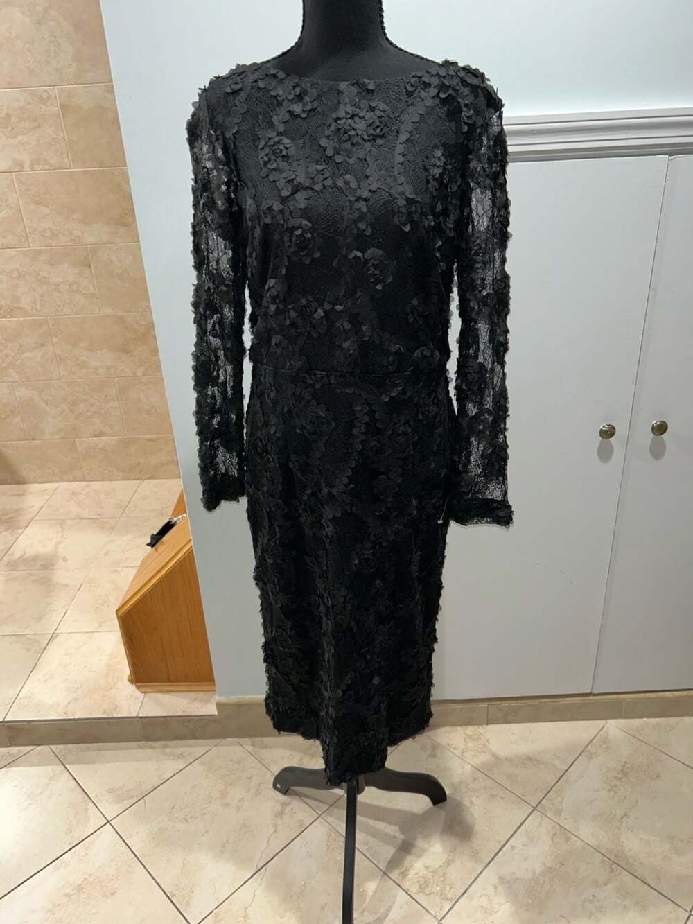 Xscape Women's Black Embellished Lace Long Sleeve Midi Dress
